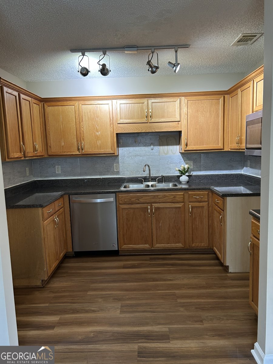 3527 Brookstone Way Union City - 2