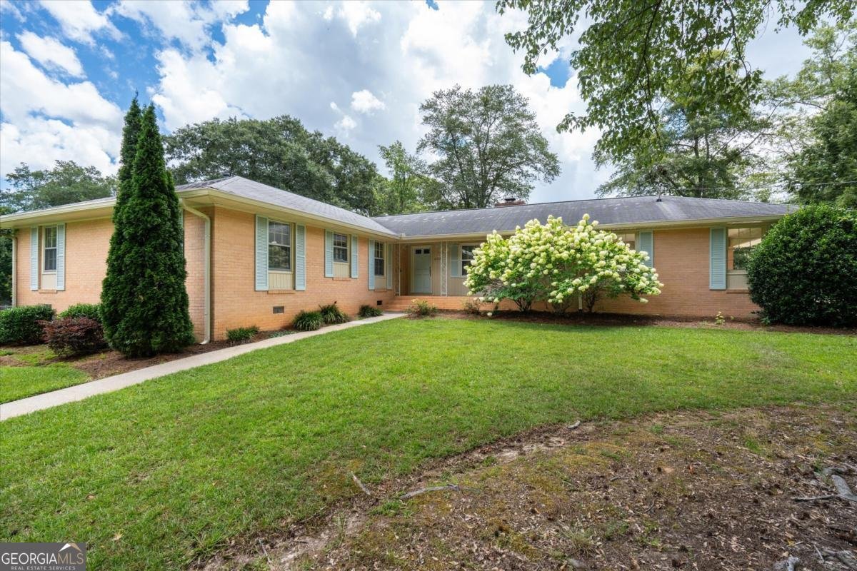 6312 Cornelia Drive Douglasville - 1