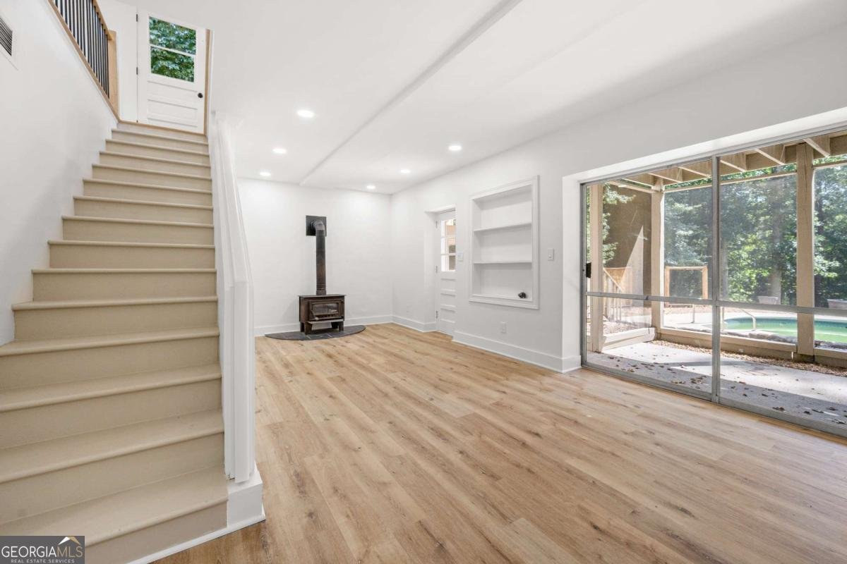 357 Windsor Drive Marietta - 24
