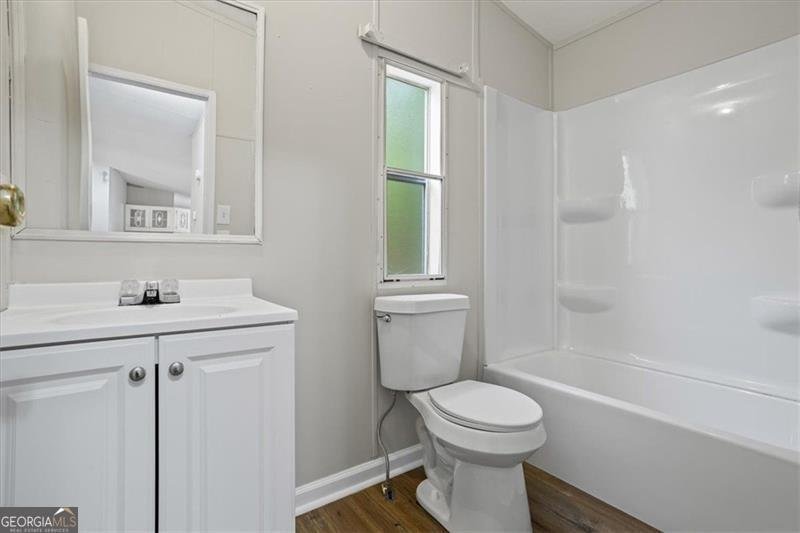142 WATER OAK DELL Drive Lavonia - 17