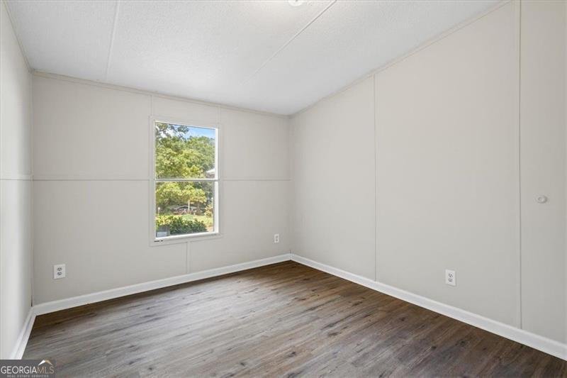 142 WATER OAK DELL Drive Lavonia - 18