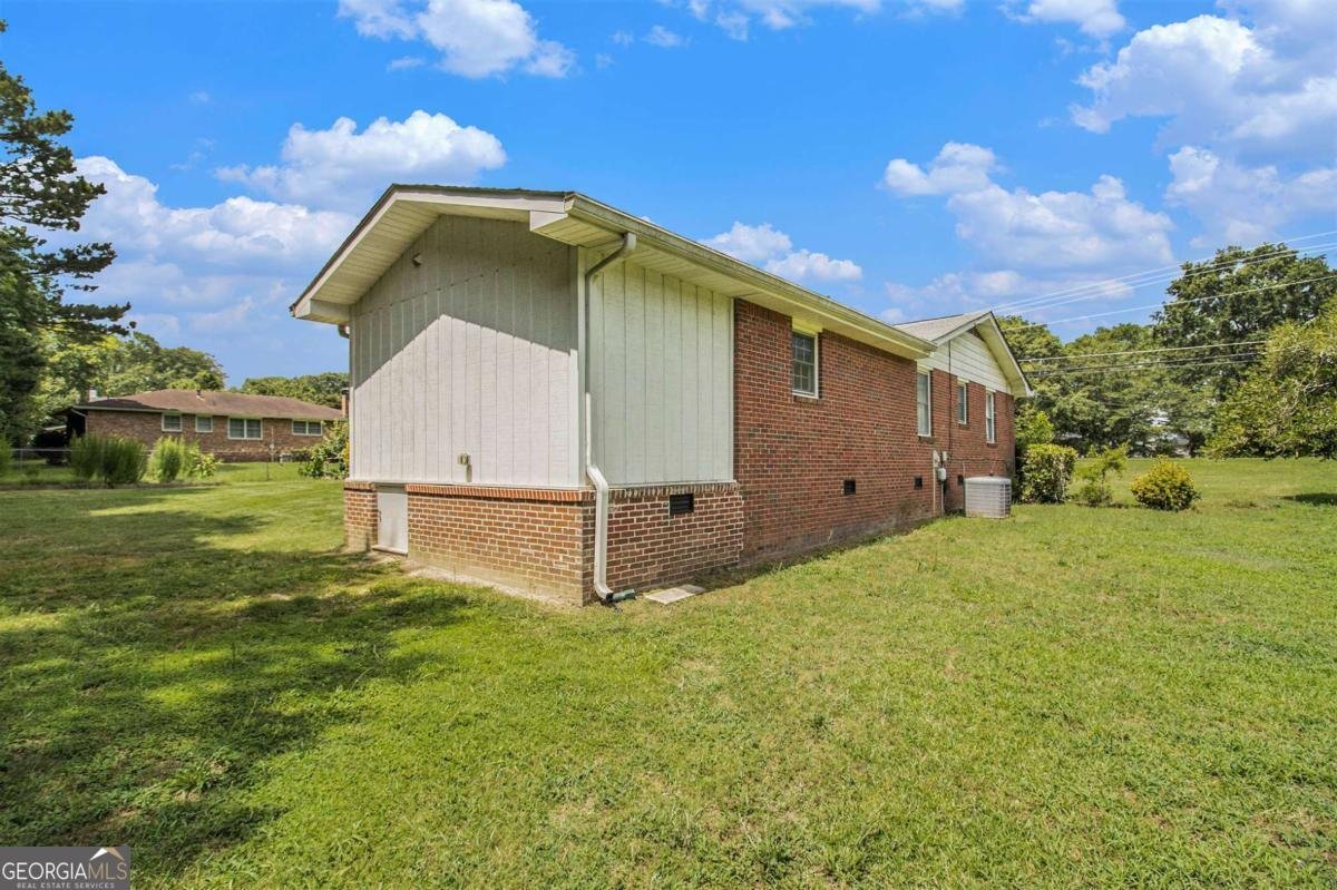 87 Grayson New Hope Road Grayson - 31