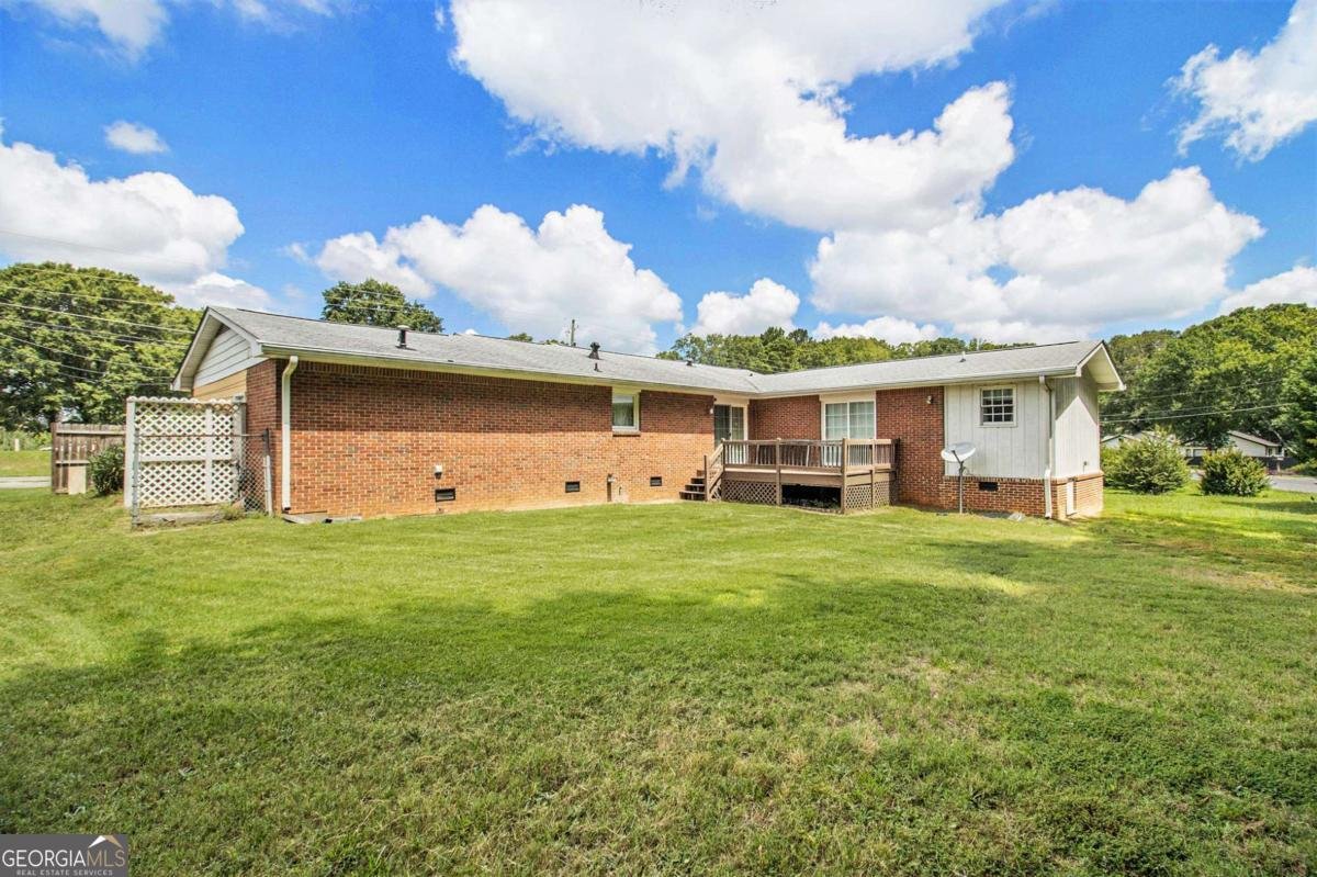 87 Grayson New Hope Road Grayson - 33
