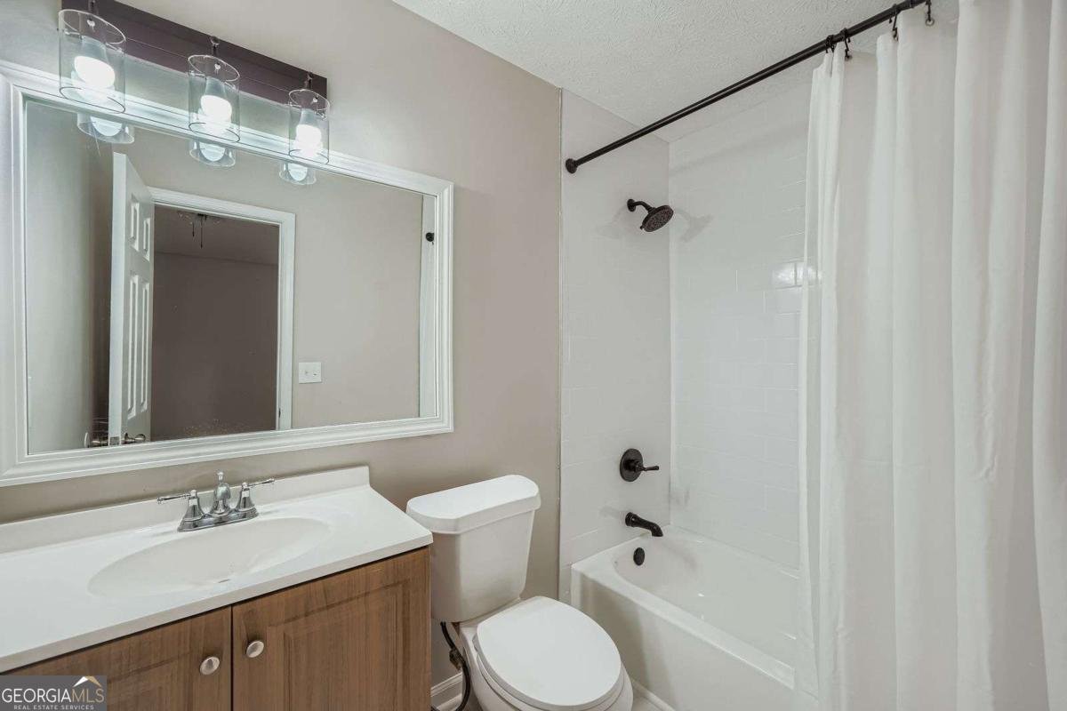 2892 Aspen Woods Entry Atlanta - 24