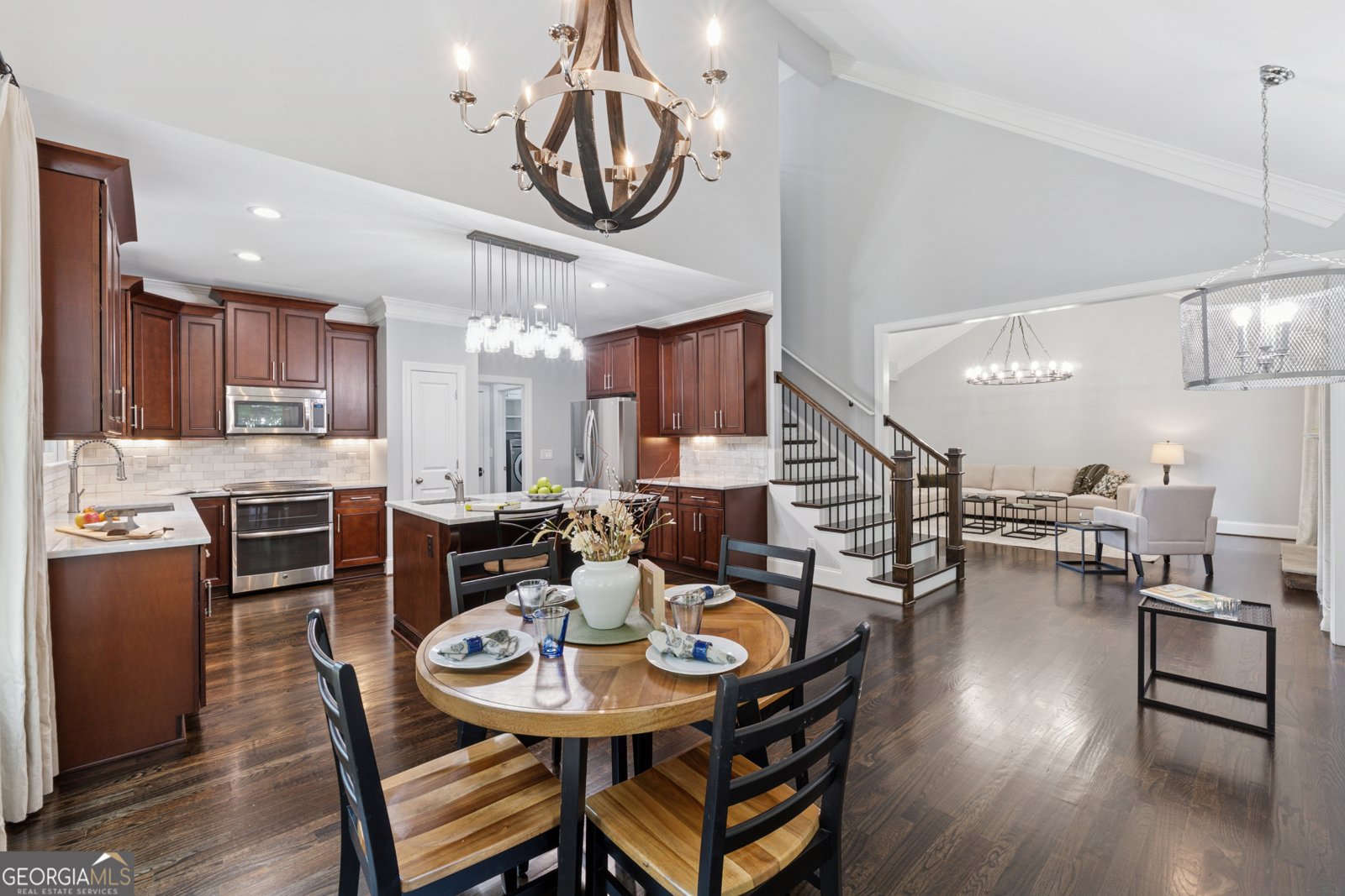 33 Rose Brooke Circle White - 11