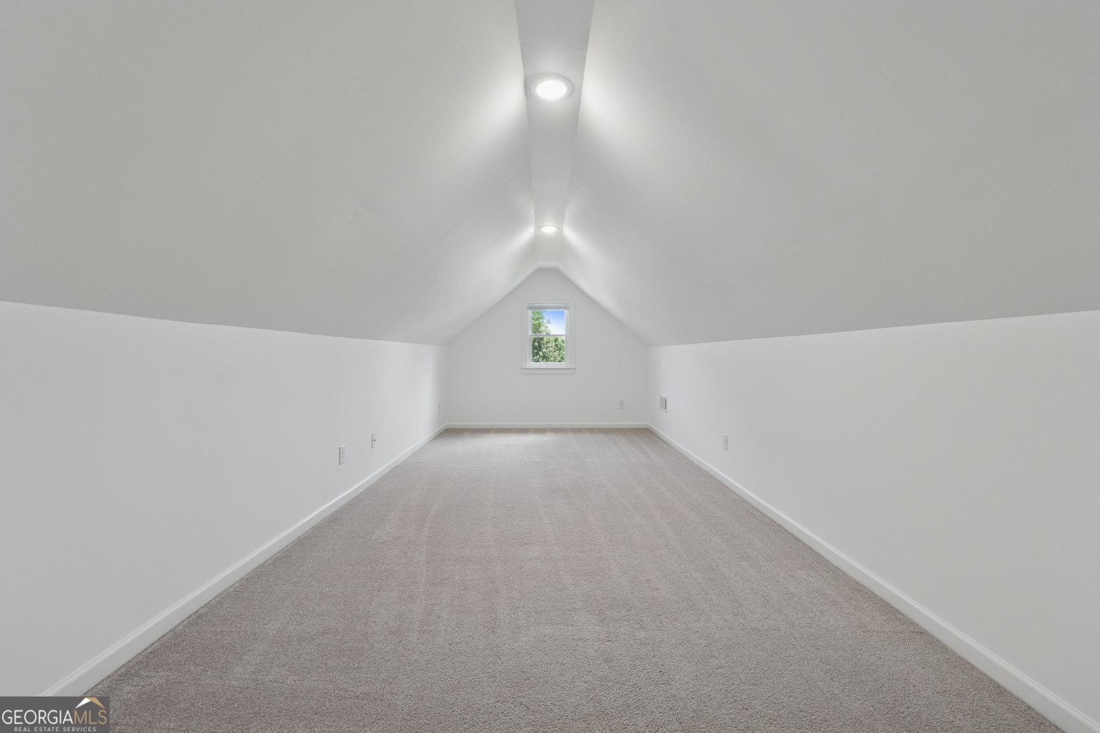 33 Rose Brooke Circle White - 22