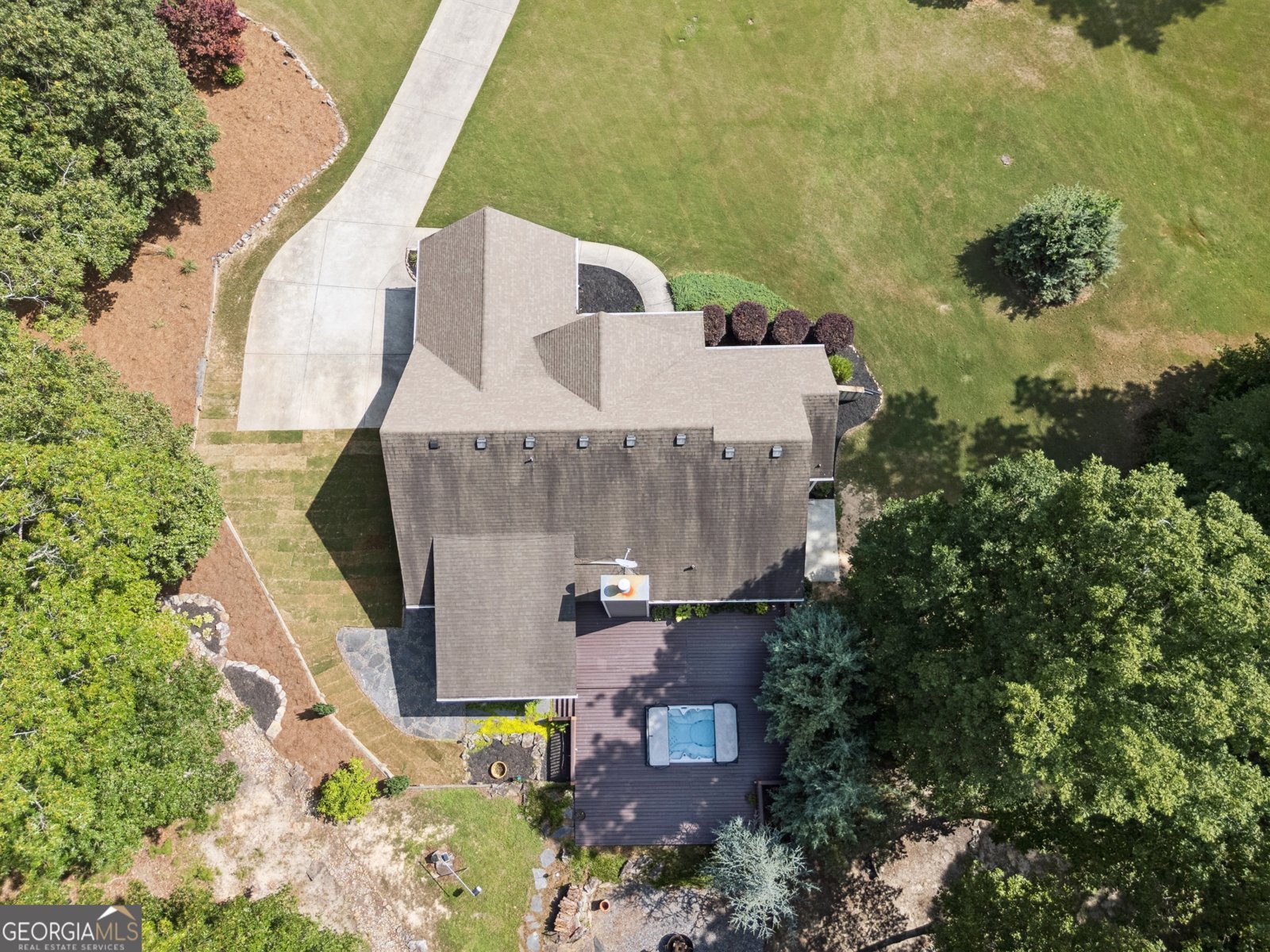 33 Rose Brooke Circle White - 38