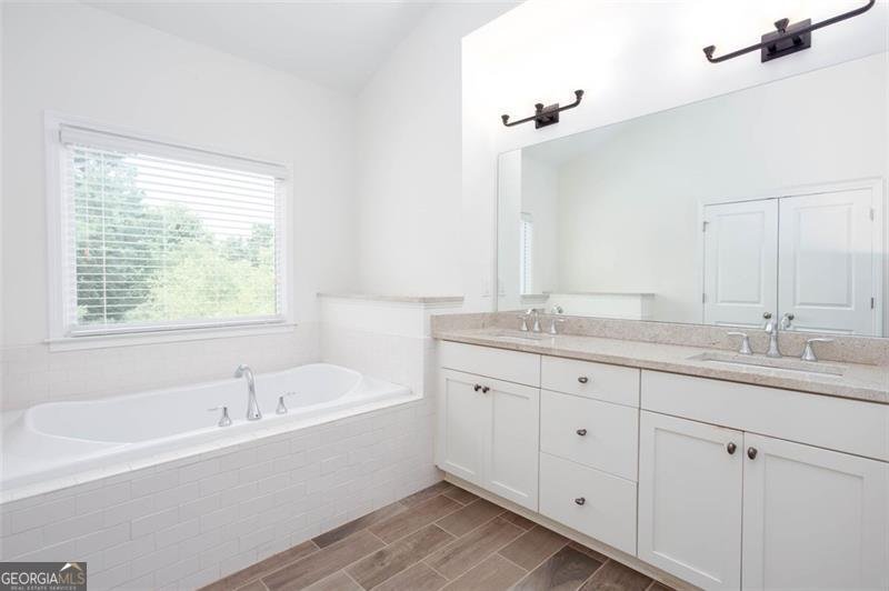 1911 Grand Oaks Way Woodstock - 30
