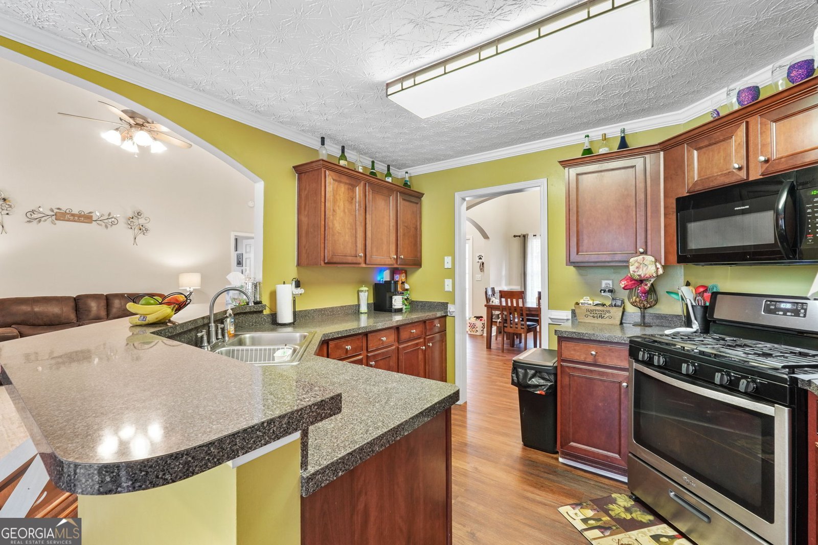 101 Crestwood Court Hampton - 14
