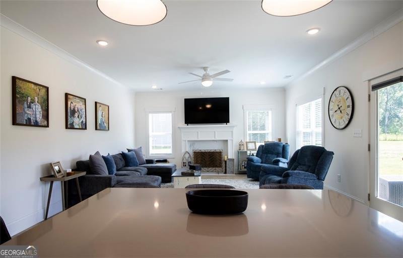 733 Wall Street Crawford - 15