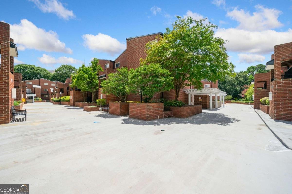 385 Ralph Mcgill Boulevard Atlanta - 32