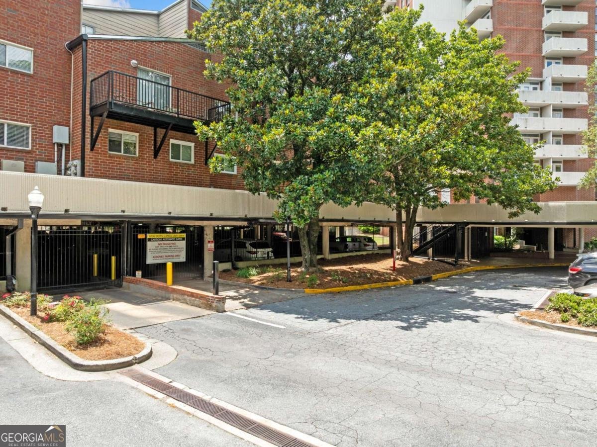 385 Ralph Mcgill Boulevard Atlanta - 33