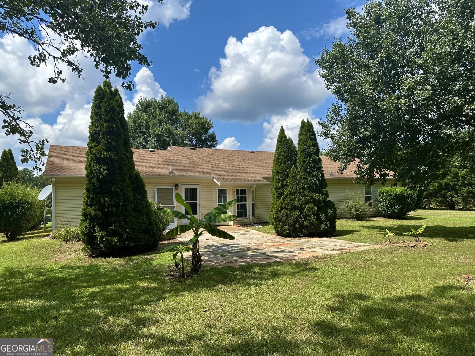95 Meadows Road Newborn - 14