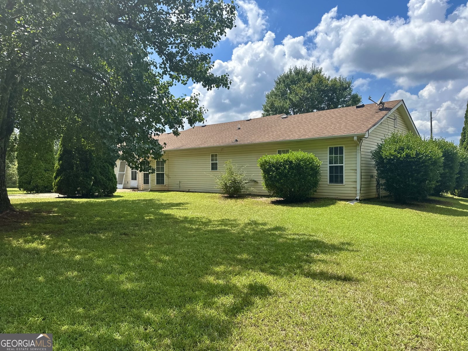 95 Meadows Road Newborn - 15