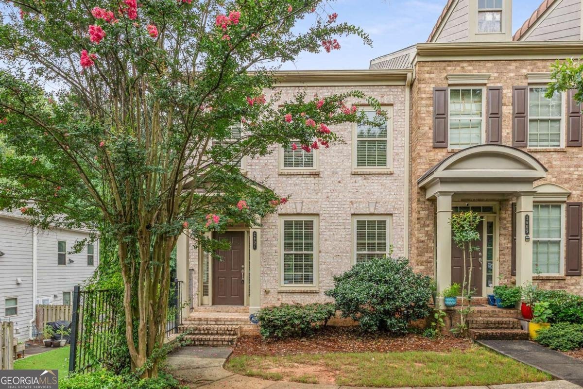 2607 Kenwood Glen Terrace Atlanta - 1