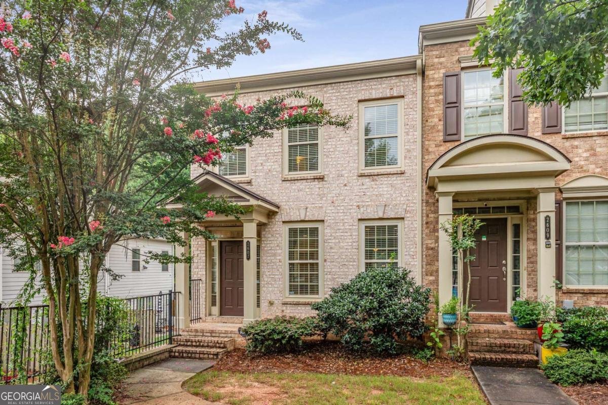 2607 Kenwood Glen Terrace Atlanta - 2