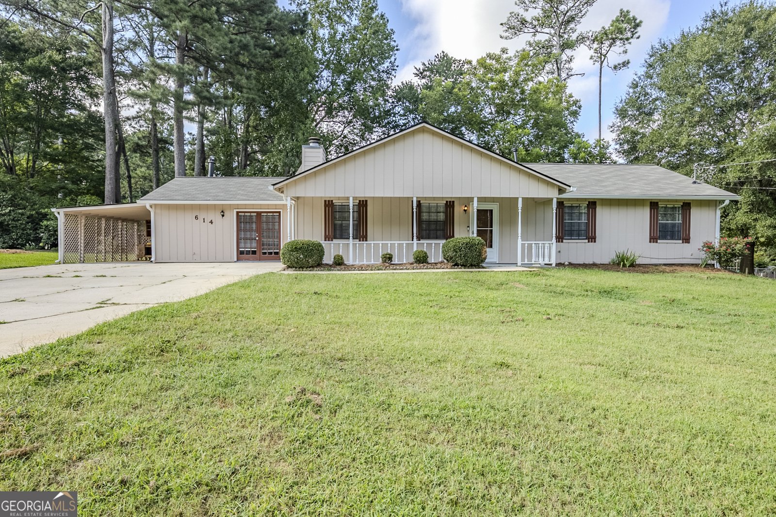 614 Blue Flag Lane Fairburn - 1