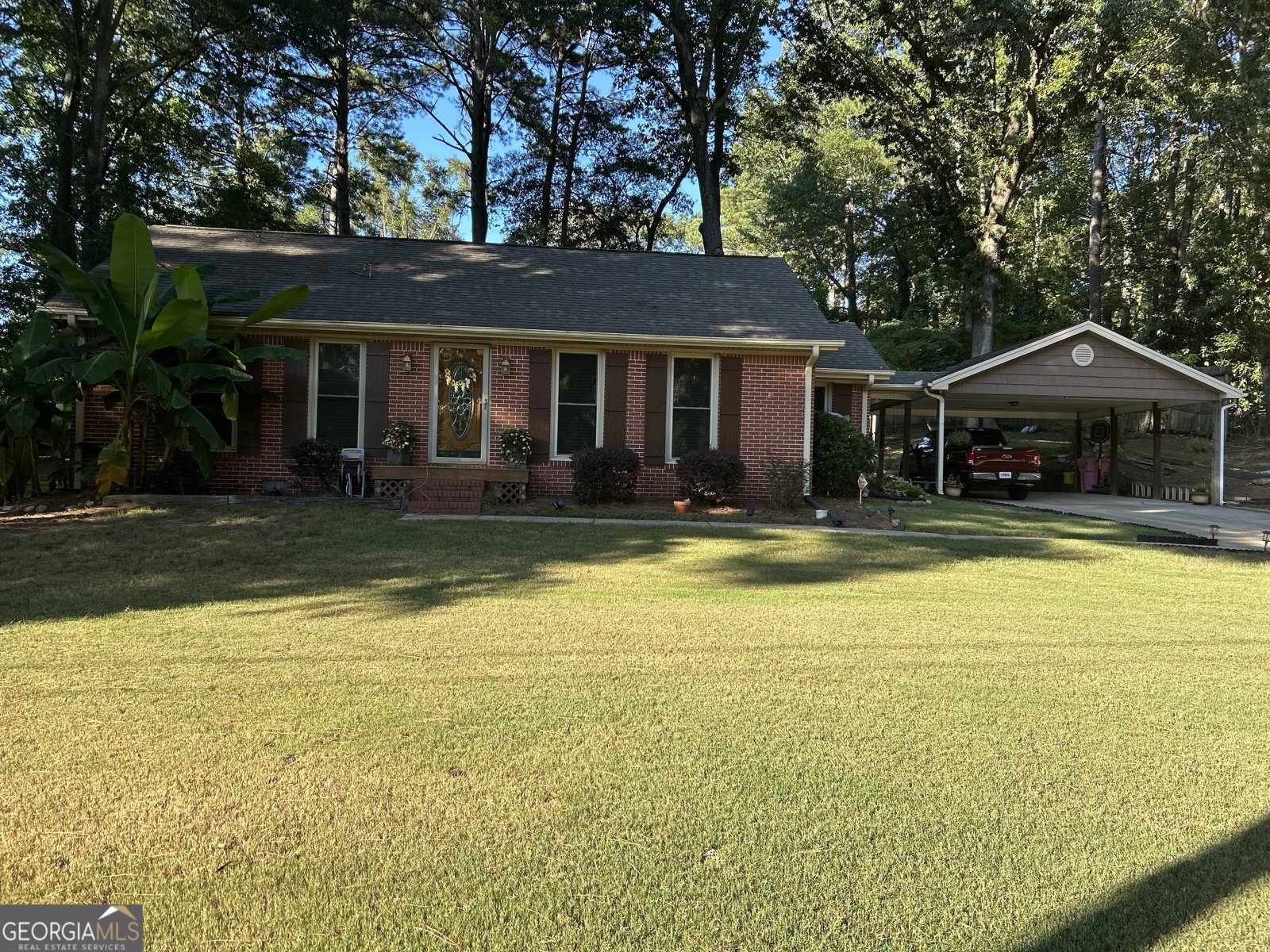 813 Lakeshore Drive Winder - 1