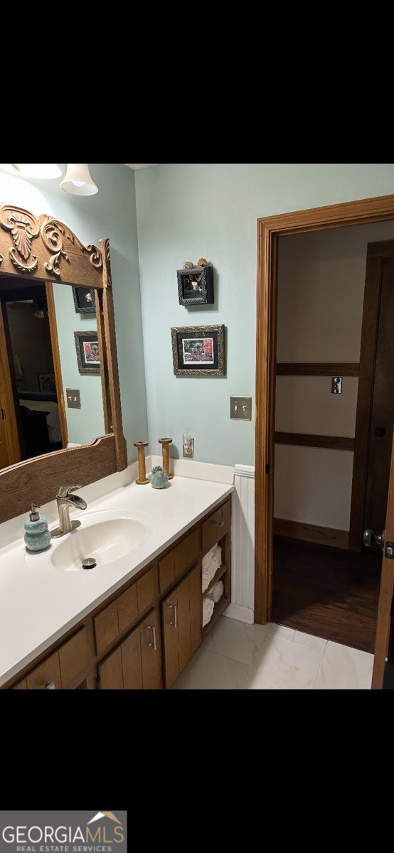 813 Lakeshore Drive Winder - 10