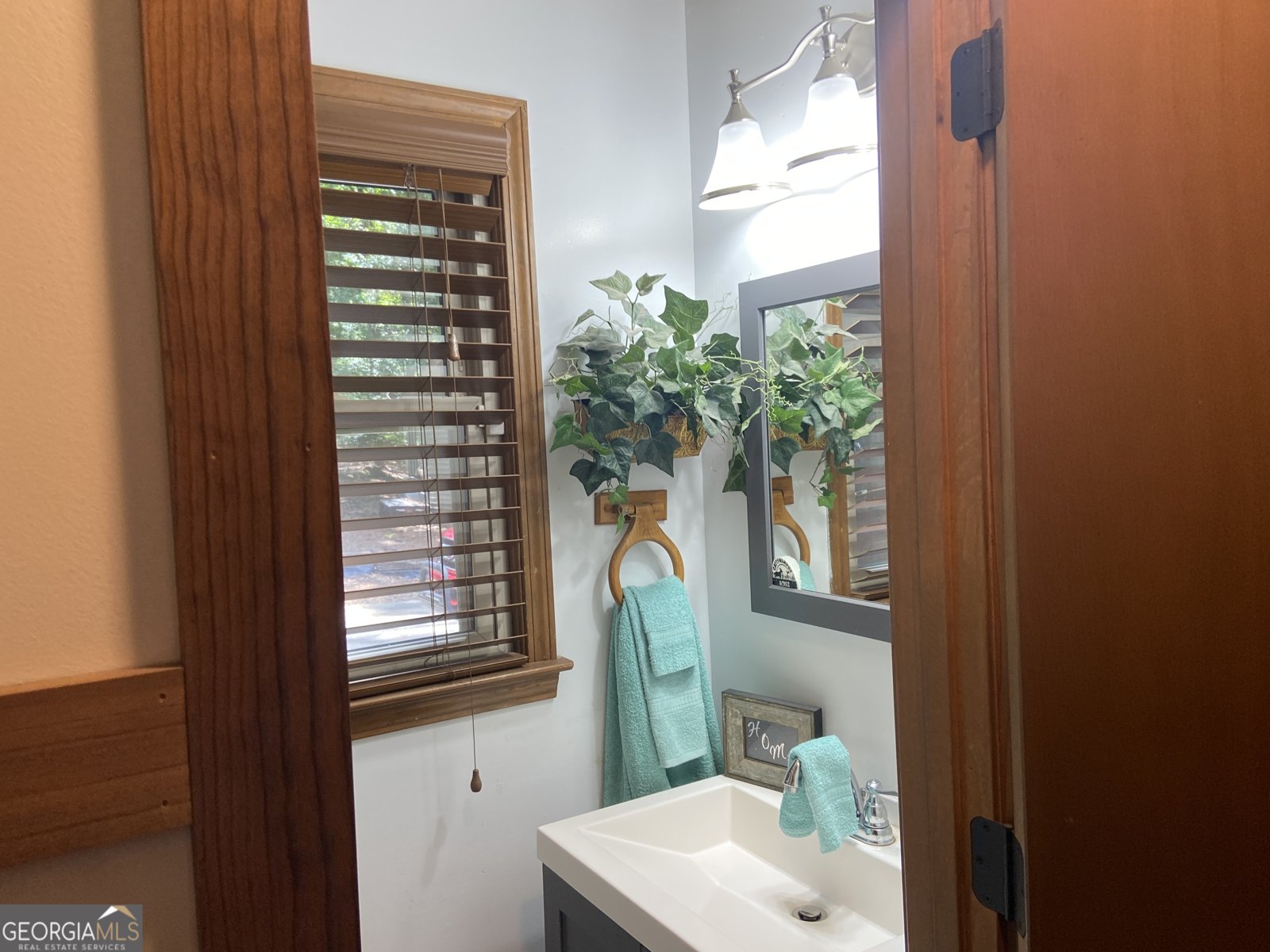 813 Lakeshore Drive Winder - 11