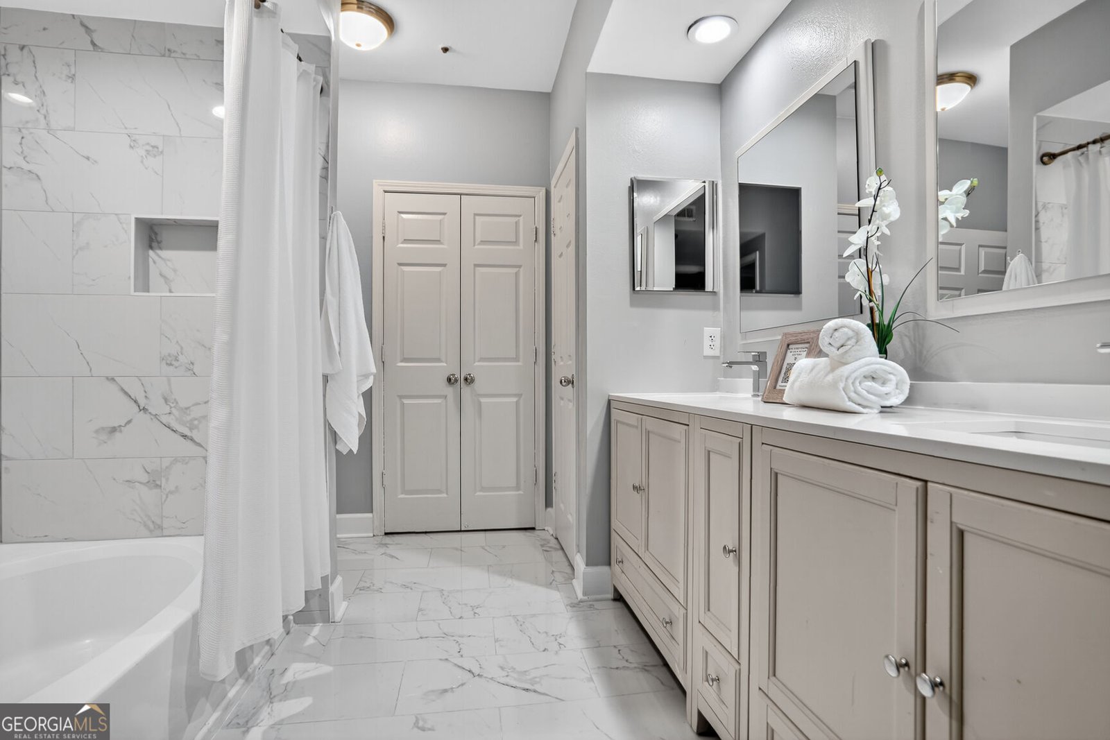 3777 Peachtree Road Atlanta - 13