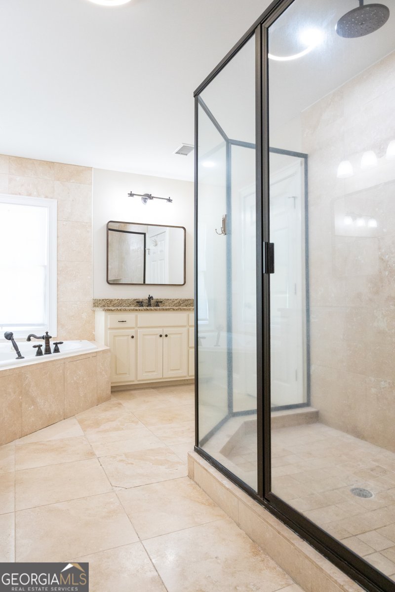 2609 Hilton Avenue Columbus - 13