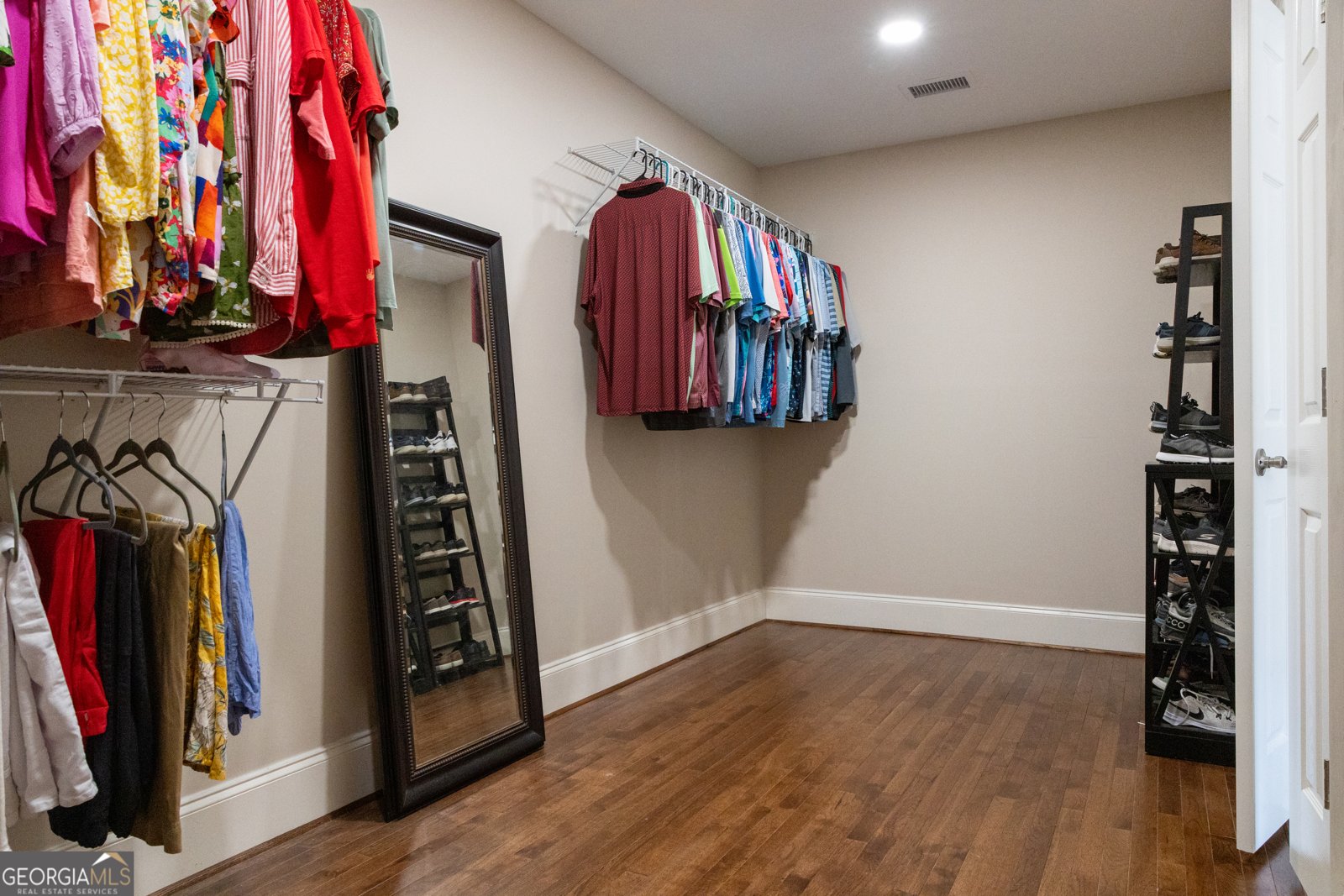 2609 Hilton Avenue Columbus - 18