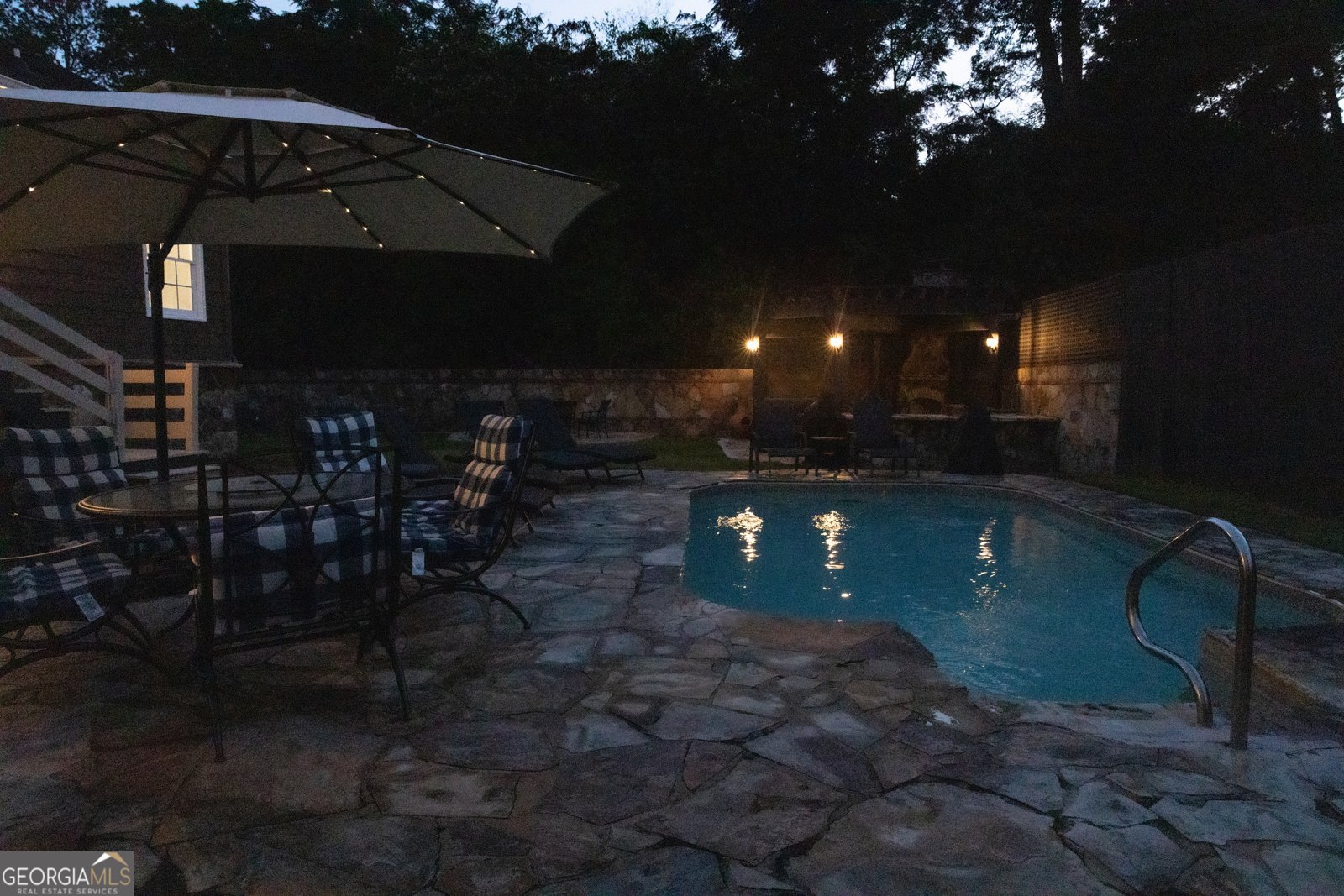 2609 Hilton Avenue Columbus - 39