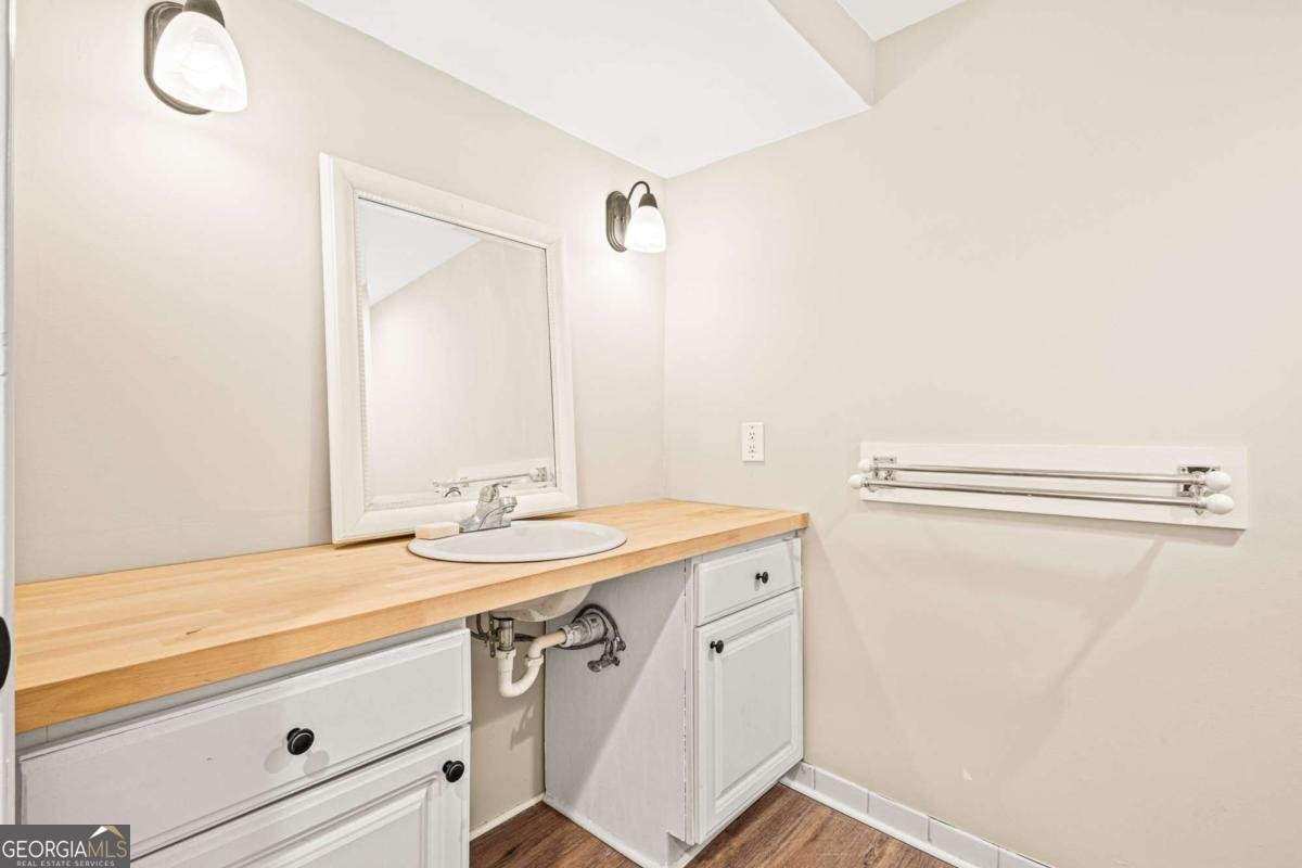 509 Arnold Road Lawrenceville - 37