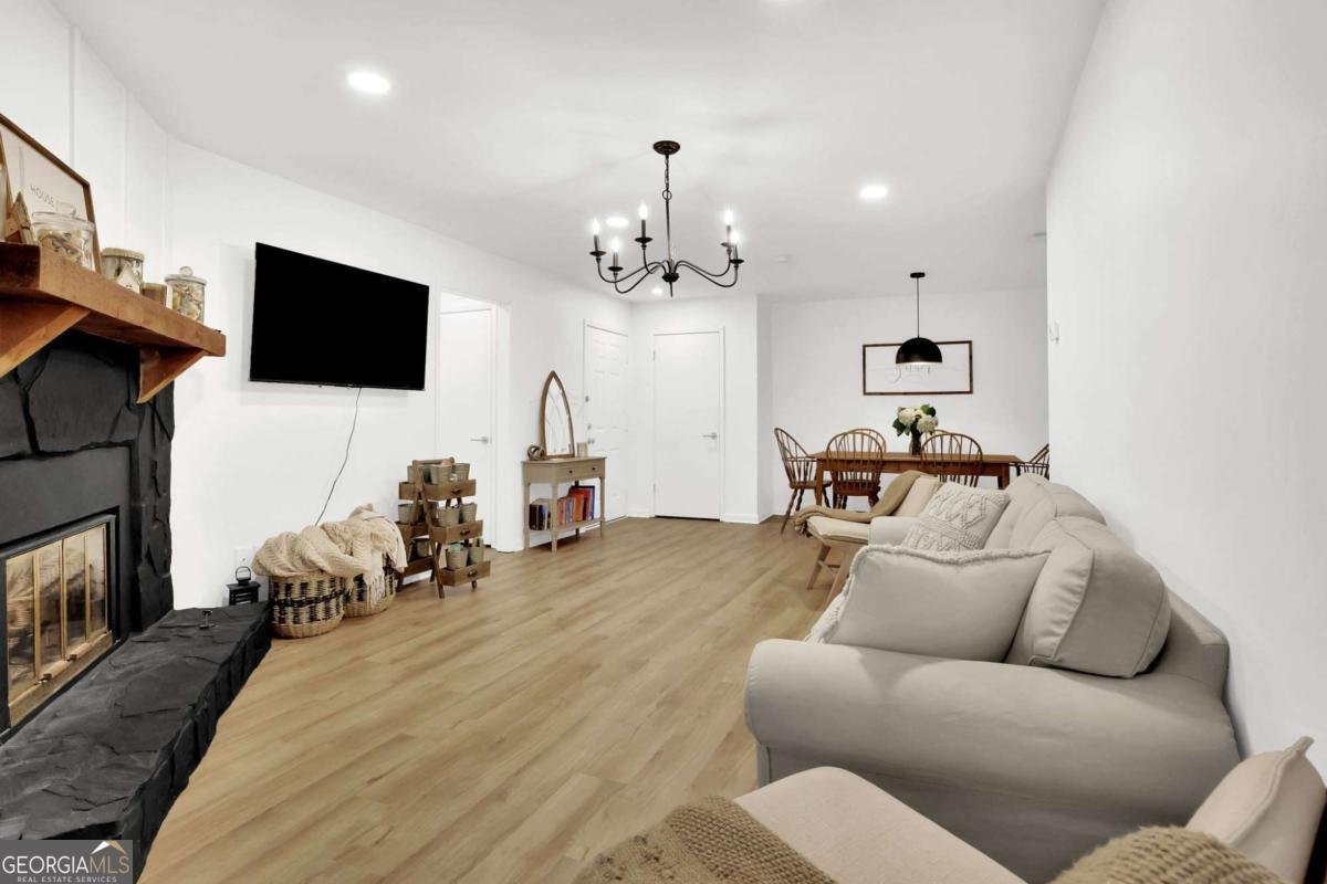 3113 Lake Pointe Circle Roswell - 20