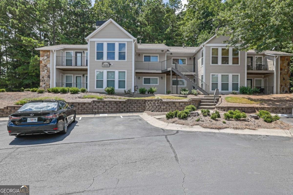 3113 Lake Pointe Circle Roswell - 42