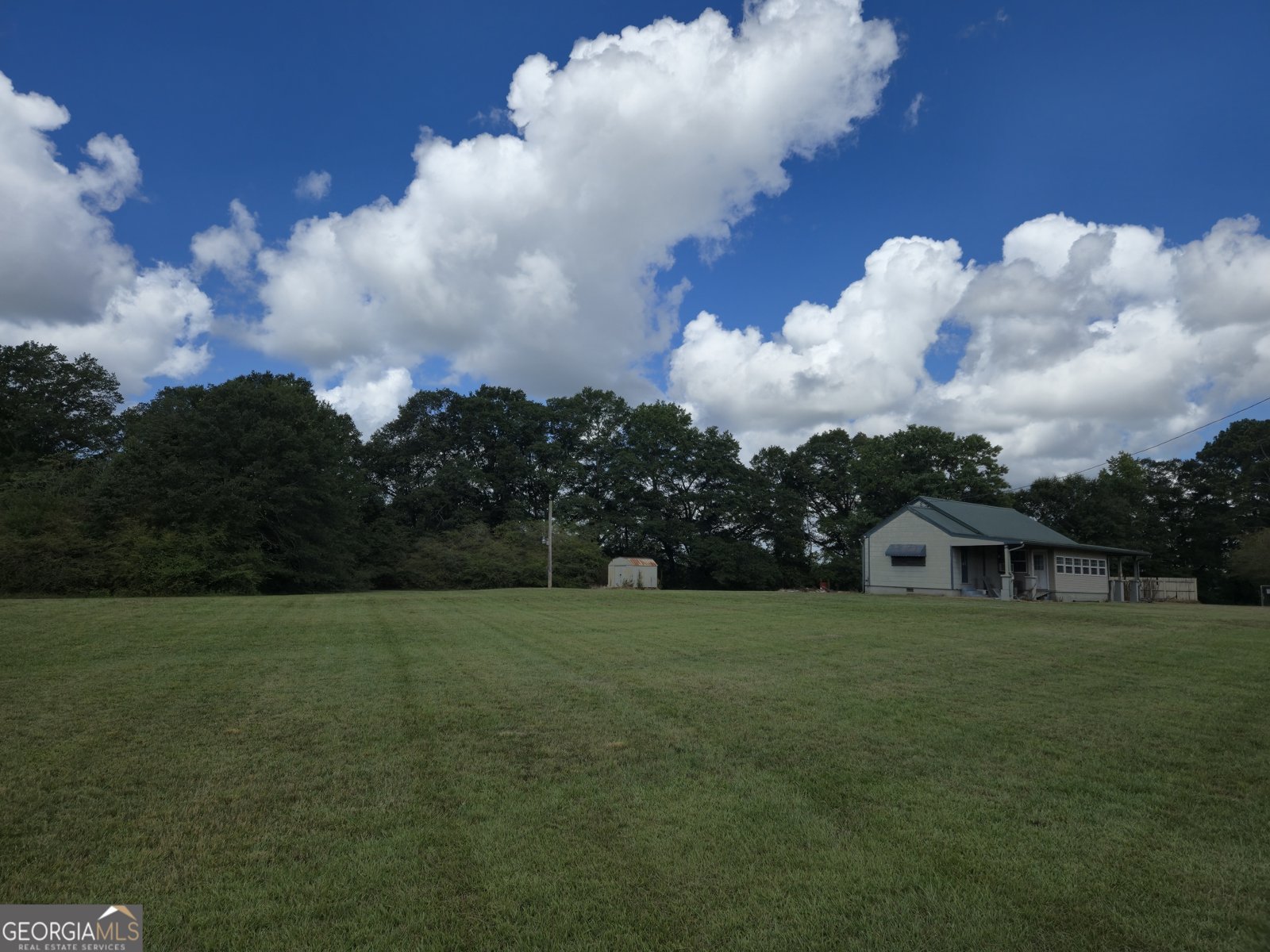 3880 Hiram Lithia Springs Road Powder Springs - 3