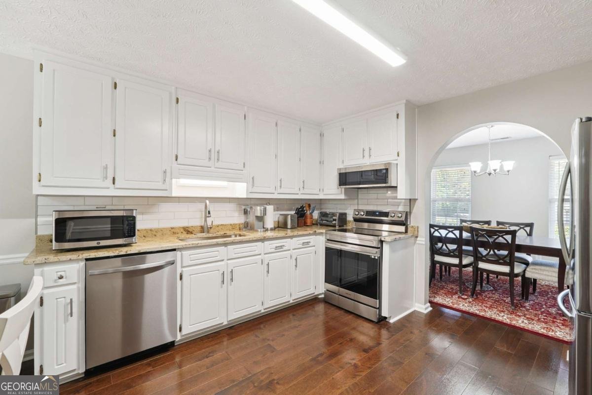 4255 Willow Springs Drive Loganville - 14