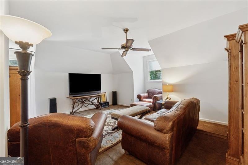 1042 BAILEY Woodstock - 11