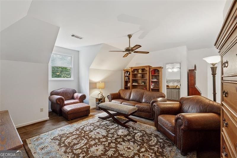 1042 BAILEY Woodstock - 13