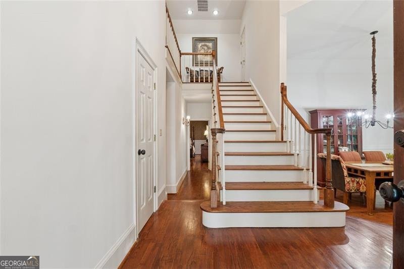 1042 BAILEY Woodstock - 3
