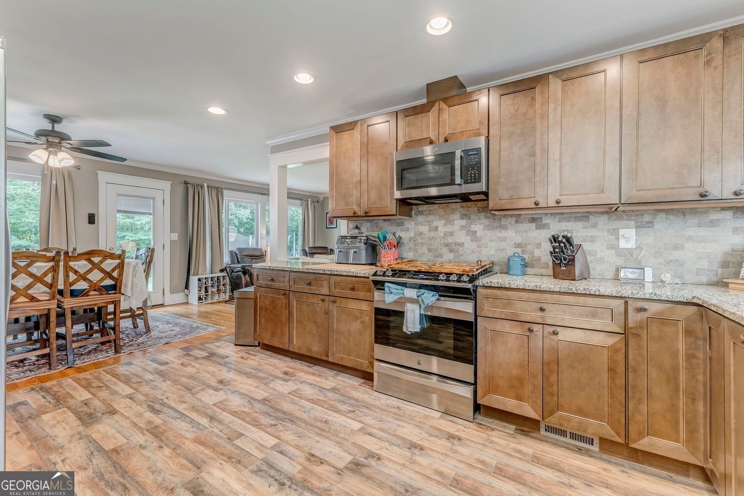 1546 West Oak Drive Drive Marietta - 29