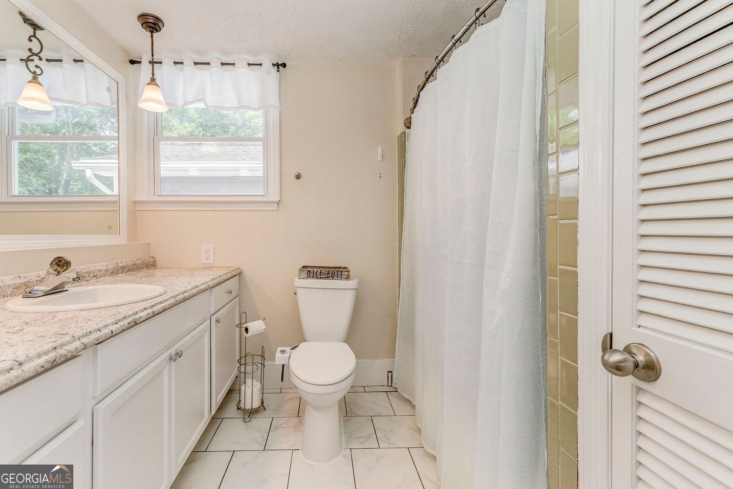 1546 West Oak Drive Drive Marietta - 37
