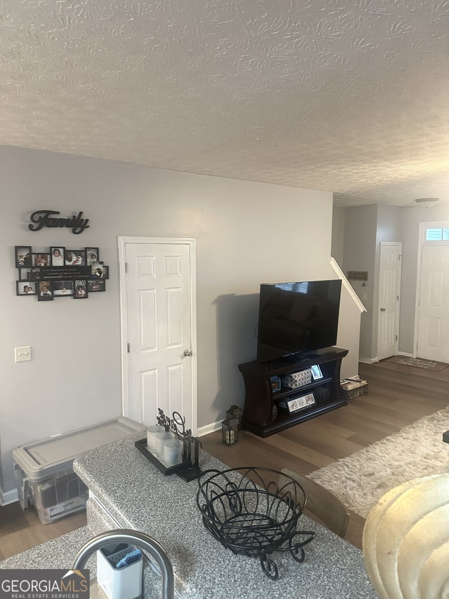 4249 High Park Lane East Point - 4