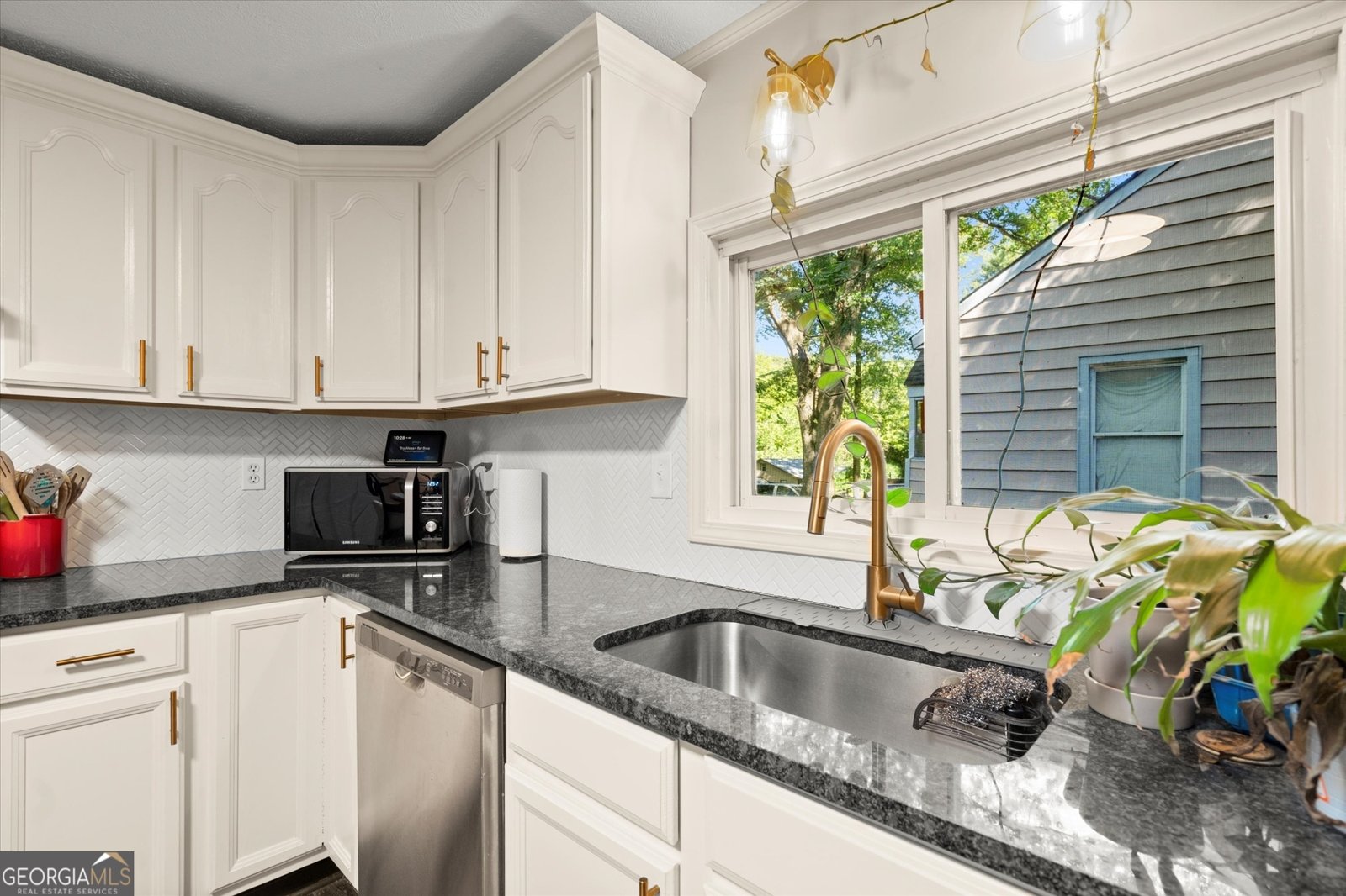701 Milton Street Scottdale - 8