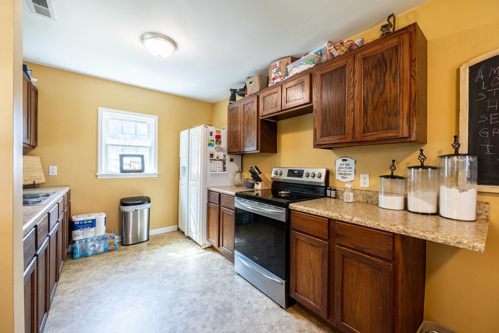 4822 Hwy 115 Clarkesville - 27