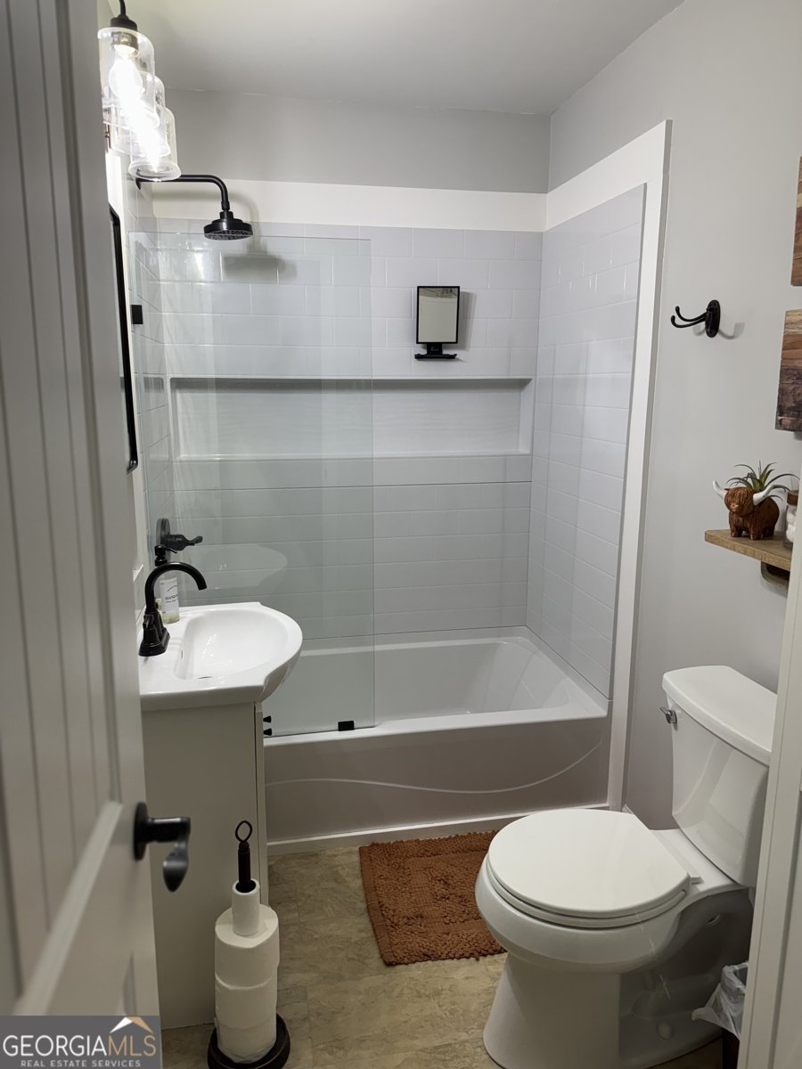 4822 Hwy 115 Clarkesville - 34