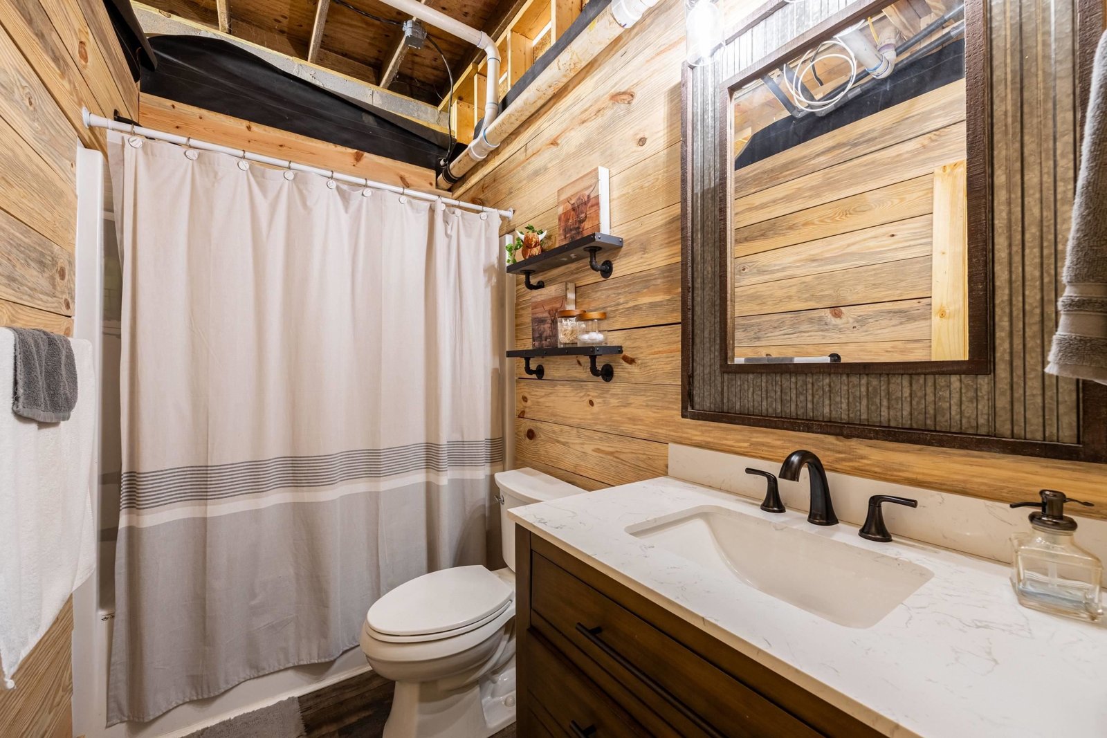 4822 Hwy 115 Clarkesville - 42