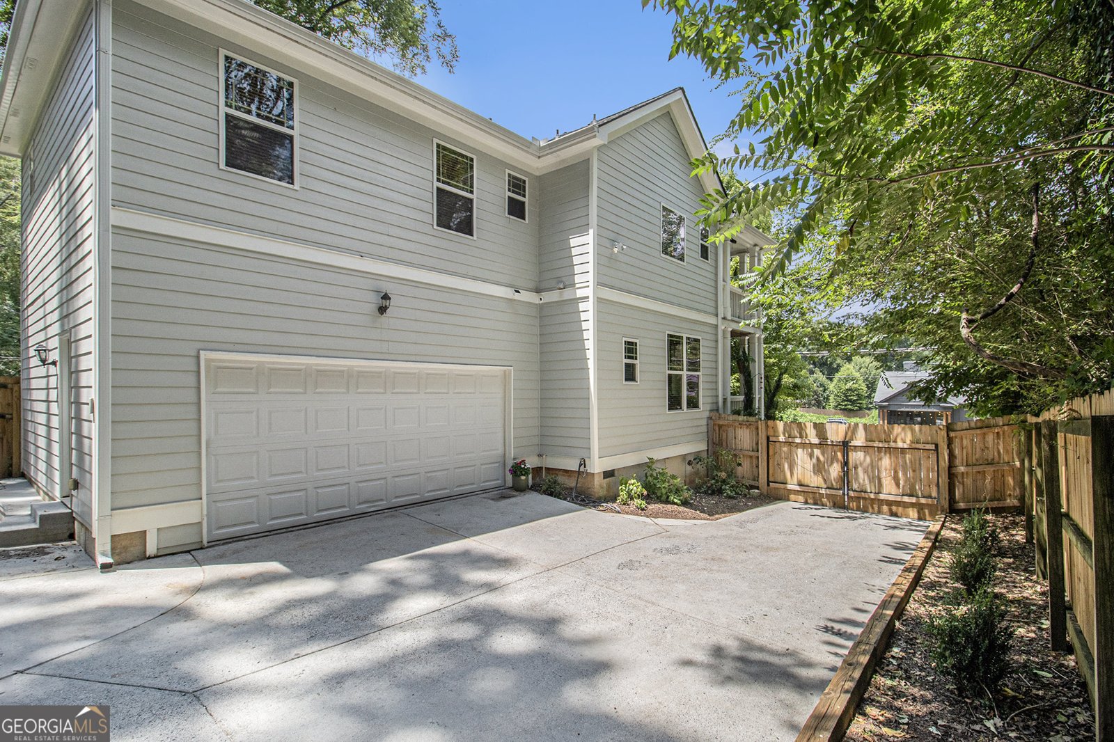 1341 Memorial Drive Atlanta - 28