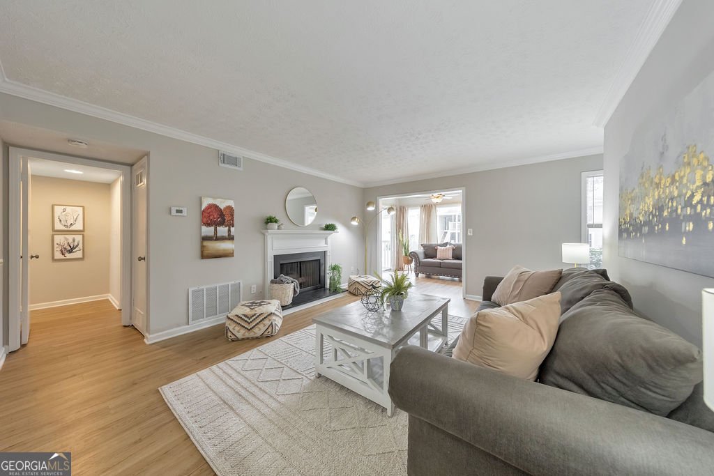 906 Augusta Drive Marietta - 5