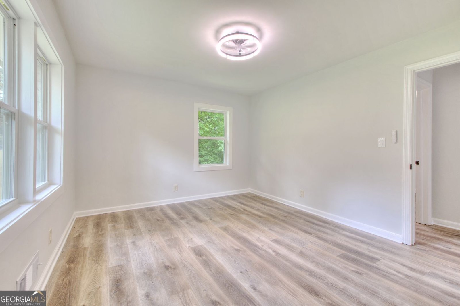 1297 Lockhaven Circle Atlanta - 2