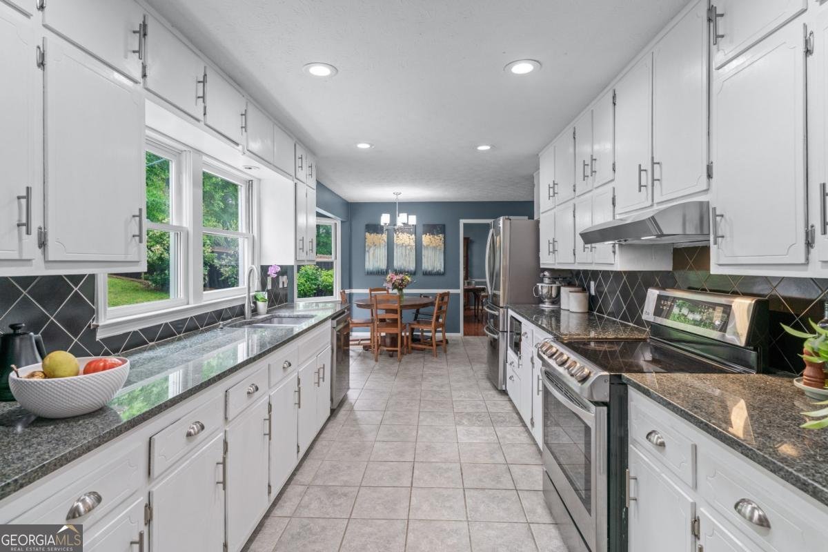 1870 Shoreline Trace Grayson - 16