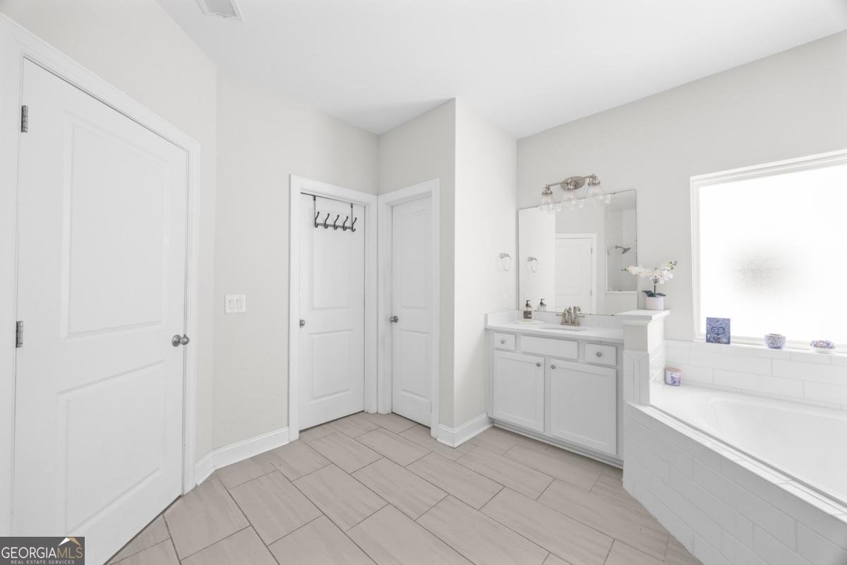 260 Mcqueen Drive Pooler - 39