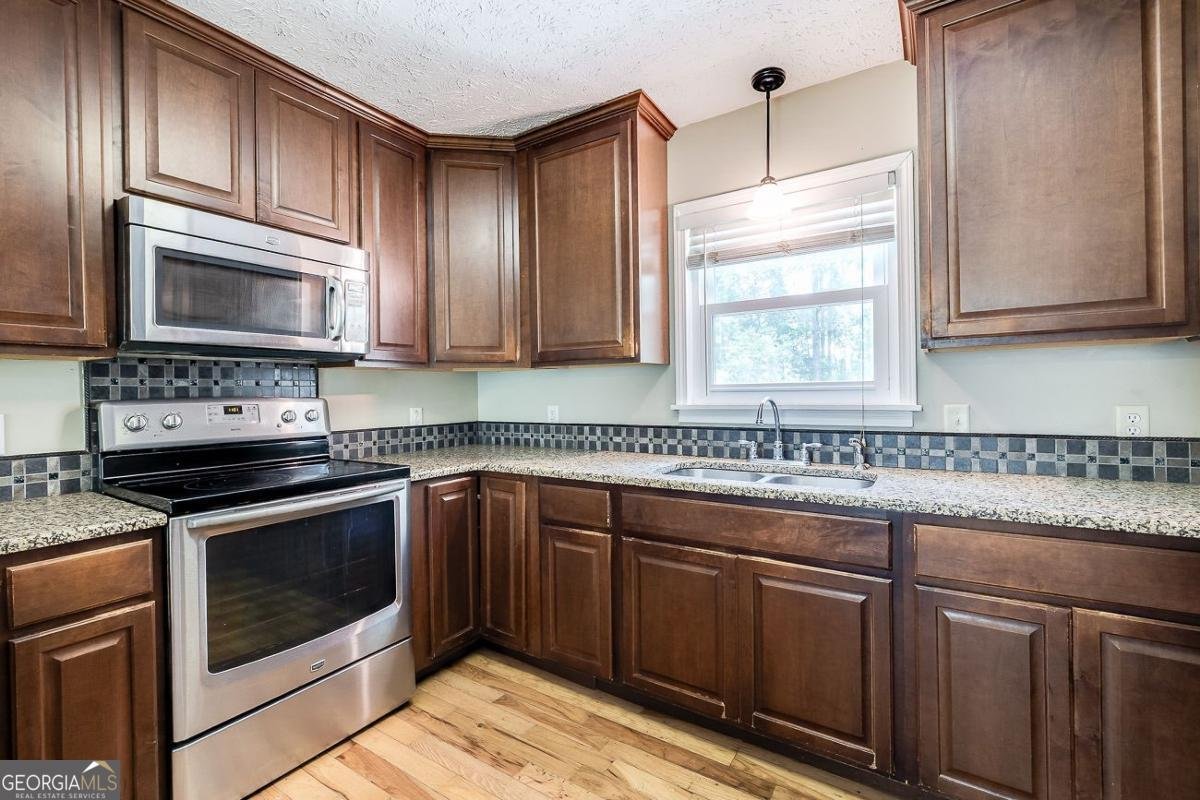 194 Deerfield Drive Springfield - 12