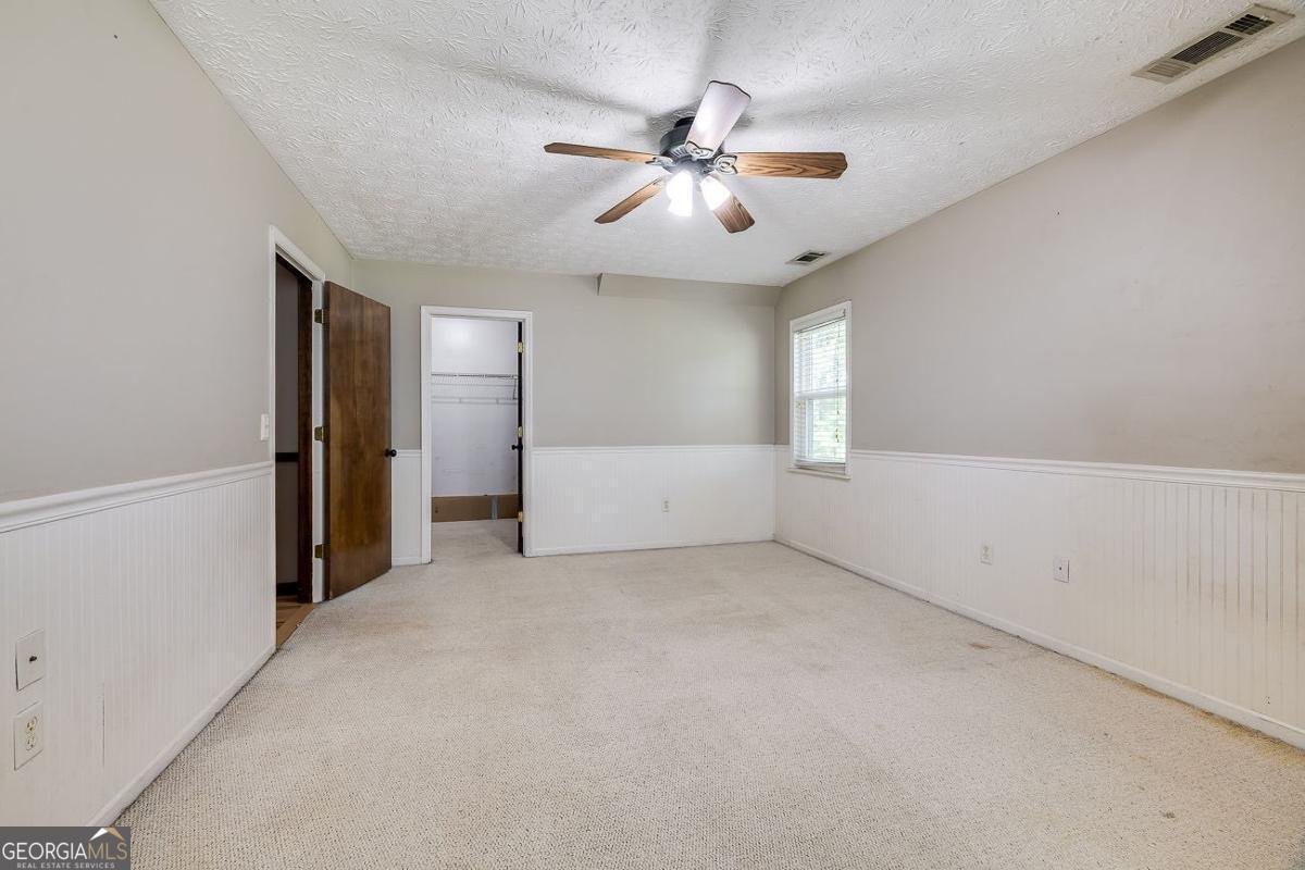 194 Deerfield Drive Springfield - 33
